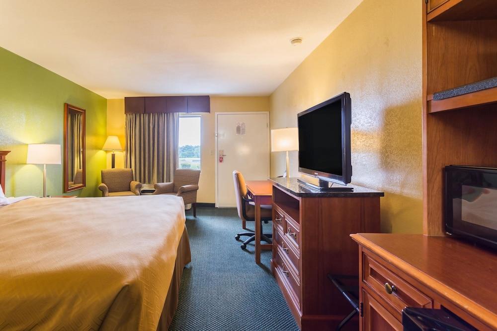 Econo Lodge White Pine Morristown I-81 & I-40 Split Buitenkant foto