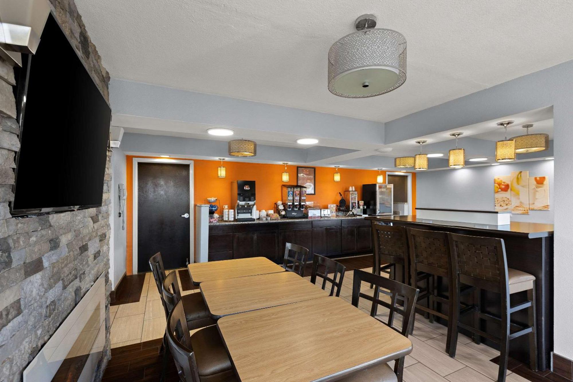 Econo Lodge White Pine Morristown I-81 & I-40 Split Buitenkant foto